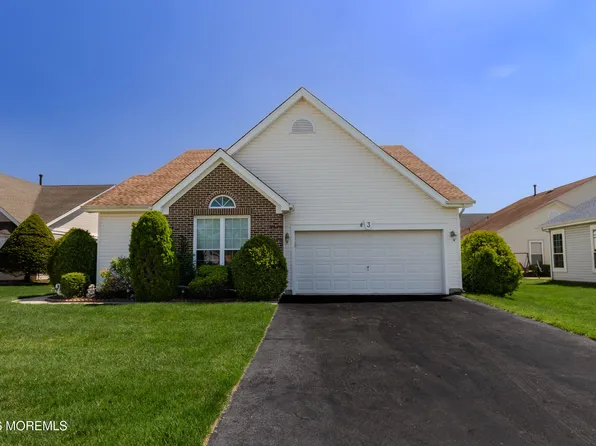 3 Starfish Court, Bayville, NJ 08721