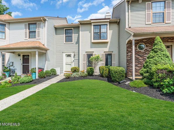 38 Devon Ct