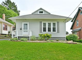 17 E Prospect St, Girard, OH 44420