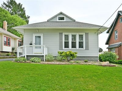 17 E Prospect St, Girard, OH, 44420