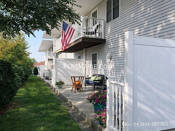 2nd image of 33 Burleigh Rd APT 28