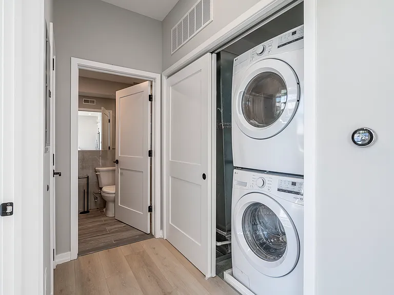 2401 Washington Ave — Photo 19