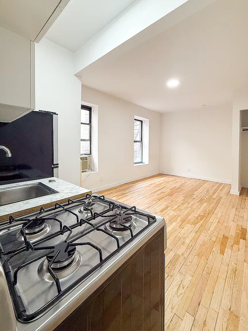 226 East 14th Street — Photo 1