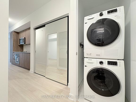 3rd image of 15 Richardson St #427