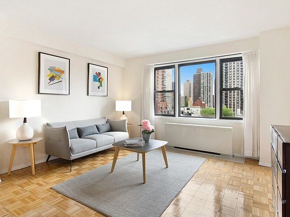 2nd image of 1471 3rd Ave #9A