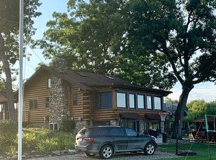 585 Maloney Ave, Oxford, MI 48371