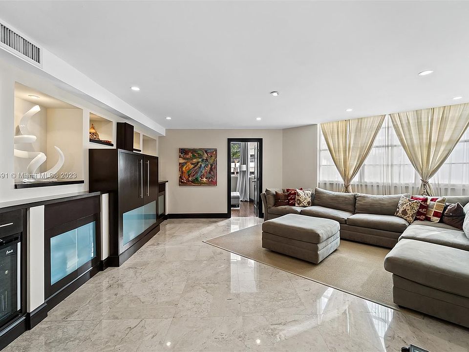 1st image of 999 Brickell Bay Dr APT 310