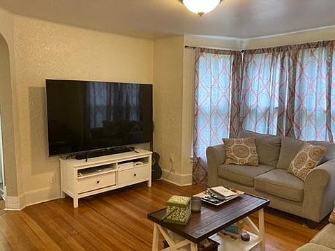 3rd image of 1317 10th Ave