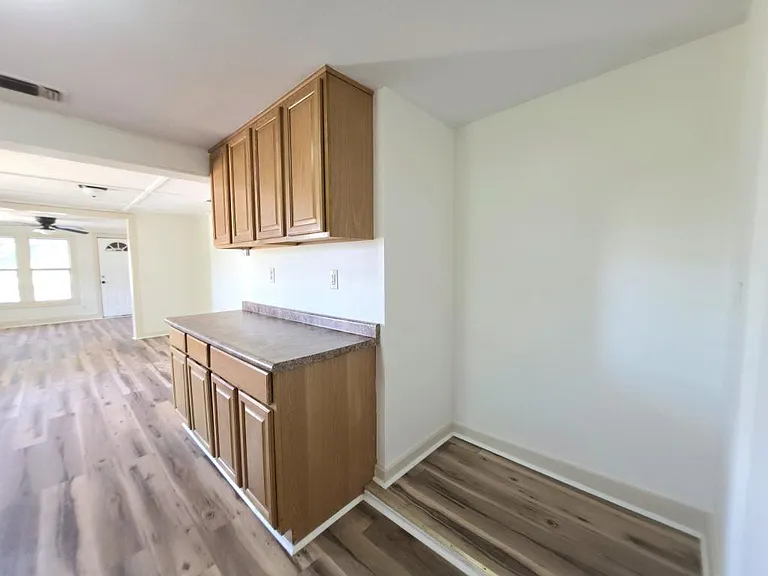 101 E Osr — Photo 12