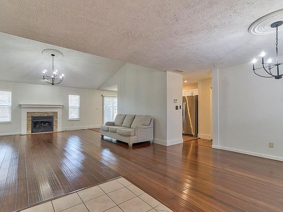 2nd image of 8520 Hazel Ct