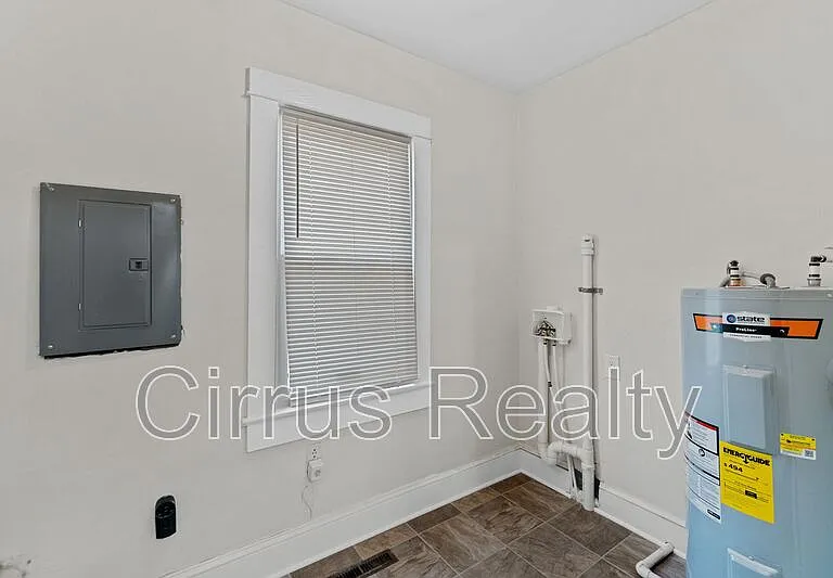 30 Kirby St — Photo 10