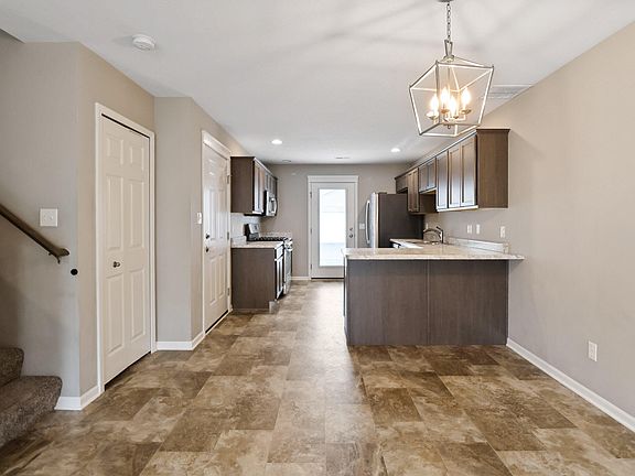 5th image of 10425 Freedom Way