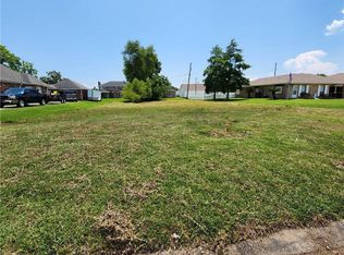 97 Surrey Dr, La Place, LA 70068