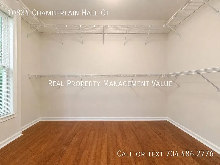 10834 Chamberlain Hall Ct — Photo 31