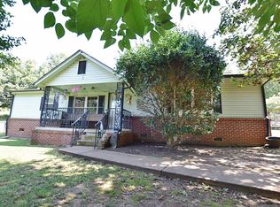 329 E Walnut St, Stilwell, OK 74960