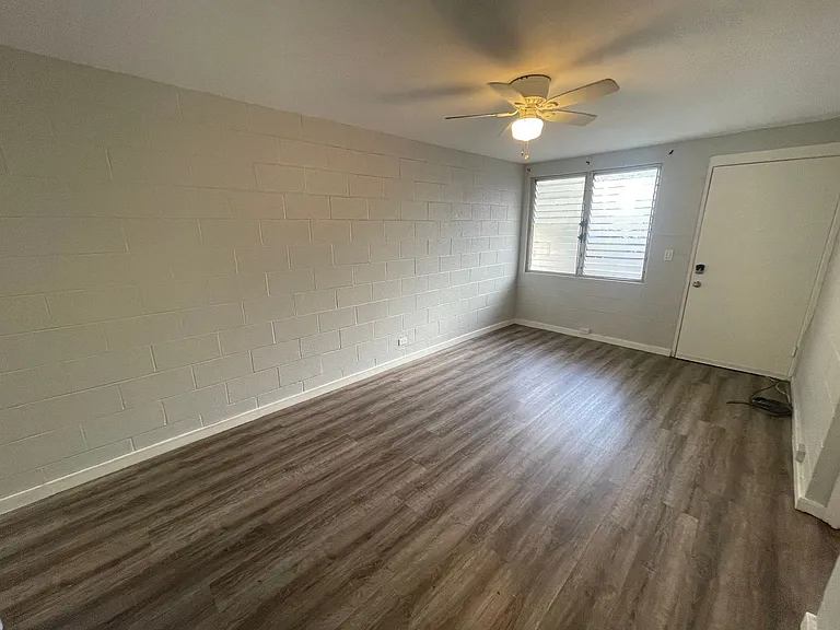 1148 Wilder Ave — Photo 3