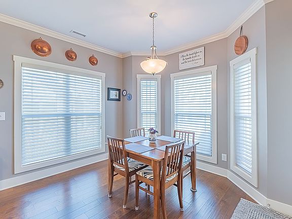 4th image of 90 Anderton Dr