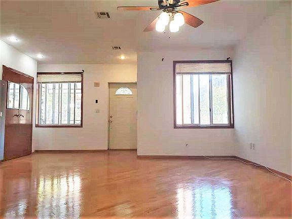 5th image of 2738 E 28th St #2