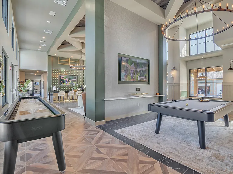 Canter Luxury Apartment Homes — Photo 19