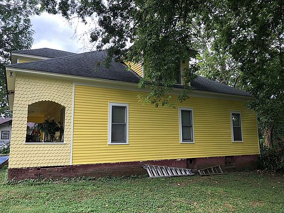 3rd image of 3311 Dodson Ave