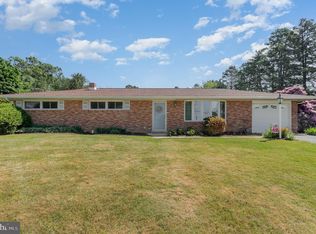 891 Locust Grove Rd, York, PA 17402