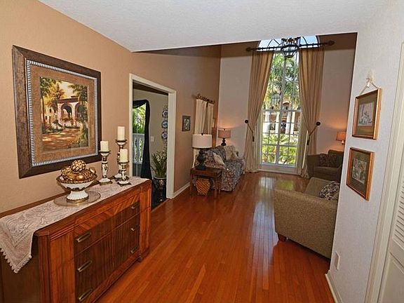 5th image of 6111 Kipps Colony Dr W