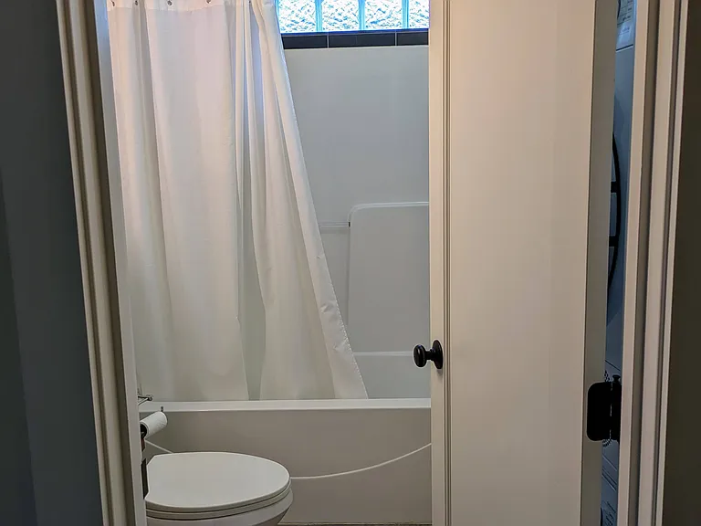 919 21st Ave E #A — Photo 10