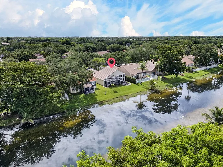 1520 Seabay Rd — Photo 131
