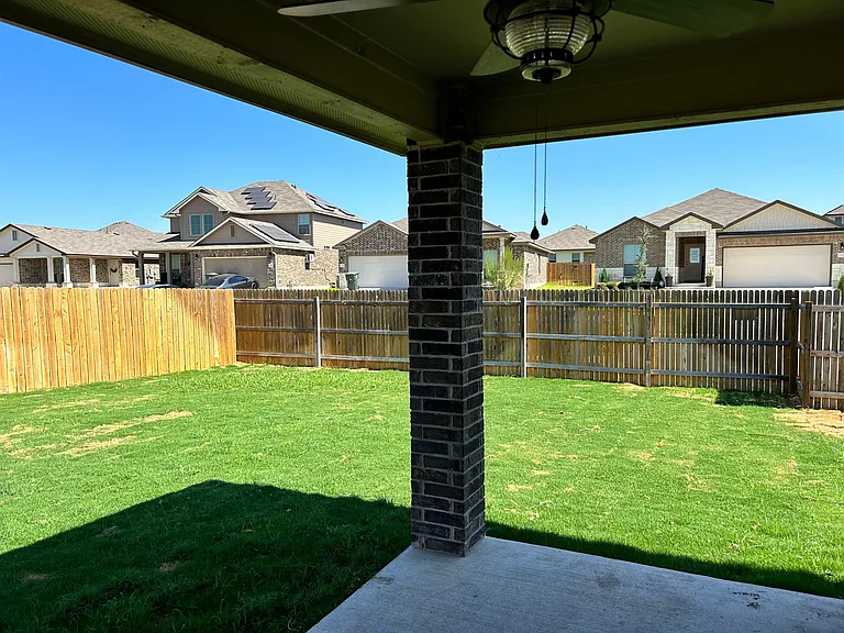 6400 Treiber Dr — Photo 10