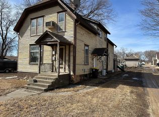 740 3rd Ave, Windom, MN 56101