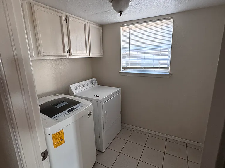12176 Dos Rios Dr — Photo 13