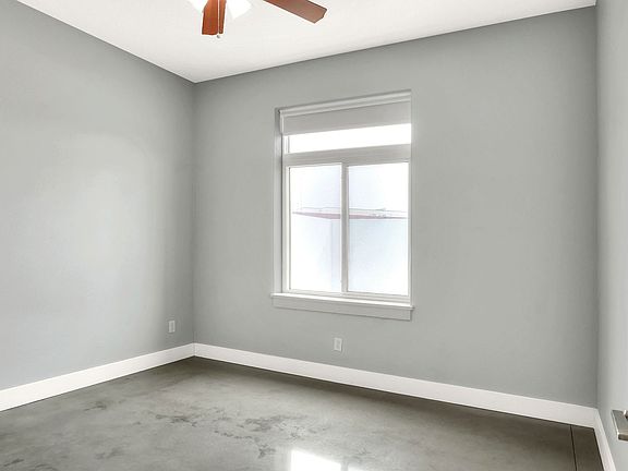 5th image of 240-250 2nd St SW #240-104