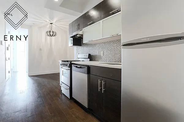 Rented by ERNY LLC | media 25