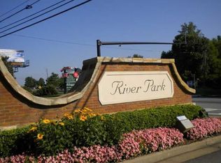 505 Ridge View Xing, Woodstock, GA 30188