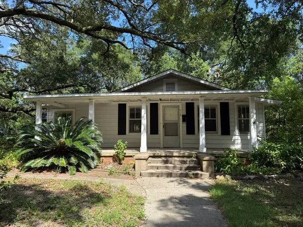 718 Bayou Blvd, Pensacola, FL 32503