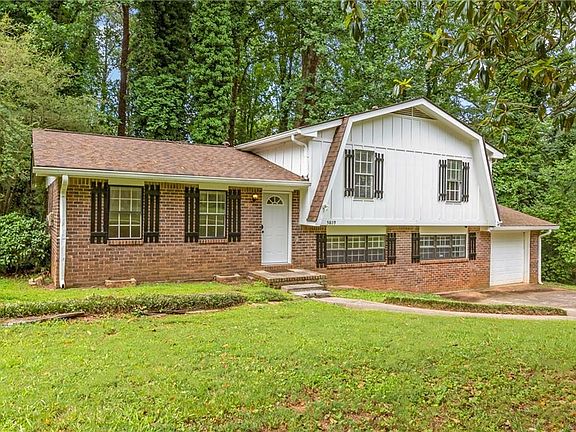 2nd image of 5809 Oakleaf Way