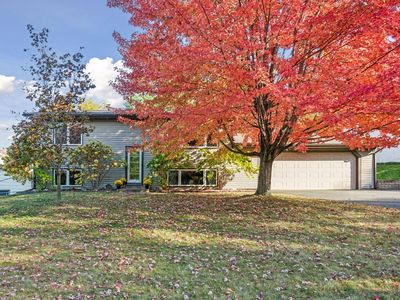 9581 Yorkshire Ln, Eden Prairie, MN, 55347
