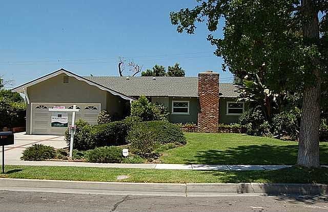 New roof, stucco, dual paned windows
