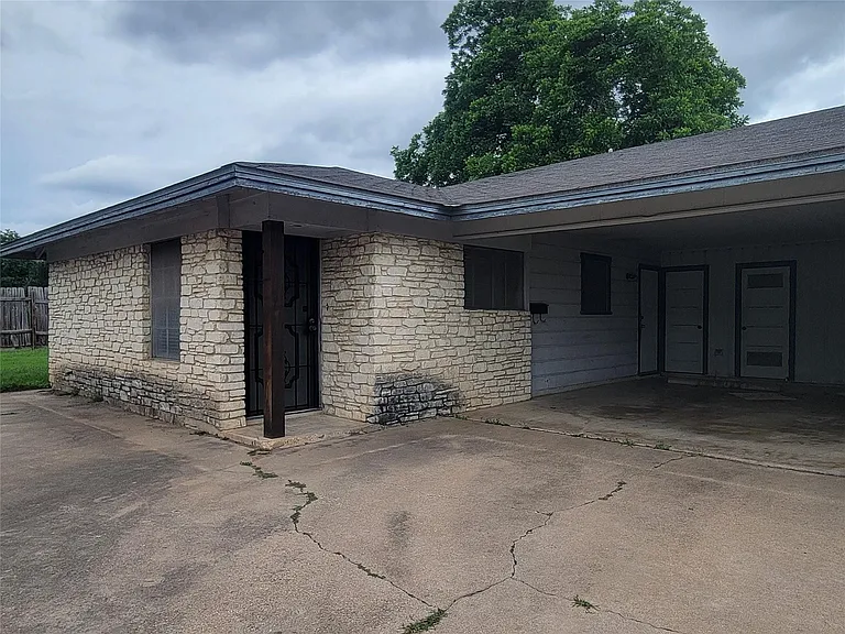 5806 Nassau Dr #B — Photo 18