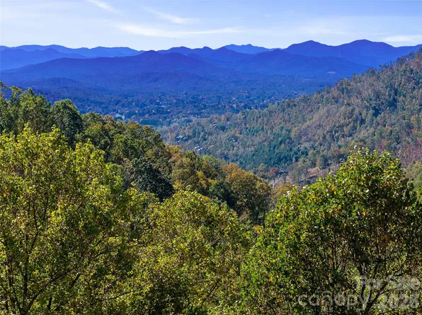 99999 Lynn Cove Rd, Asheville, NC 28804