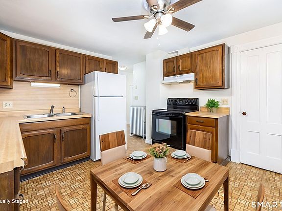 5th image of 41 Walnut Street