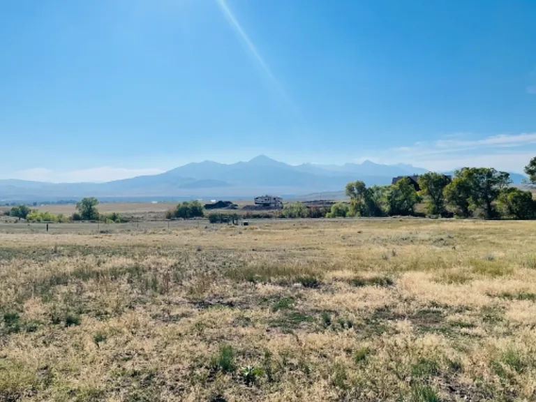 More nature views right outside your front yard