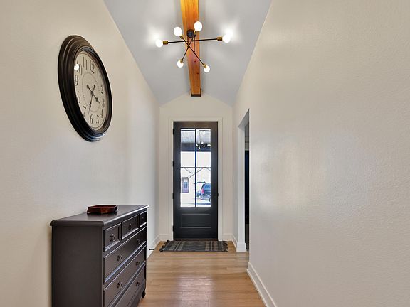 5th image of 1019 N Grover Ave