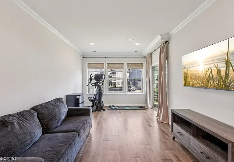 21 Dahlia Dr — Photo 33