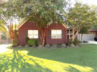 39 Trenton Dr, Greenbrier, AR 72058