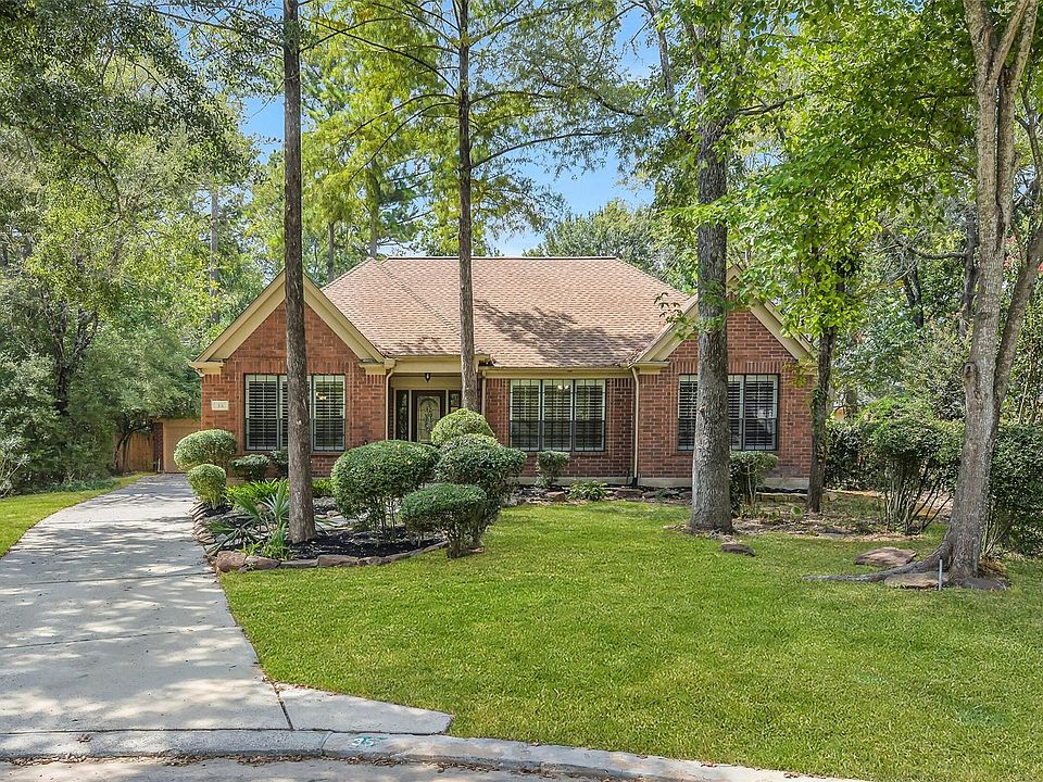 1st image of 35 Cherry Blossom Pl