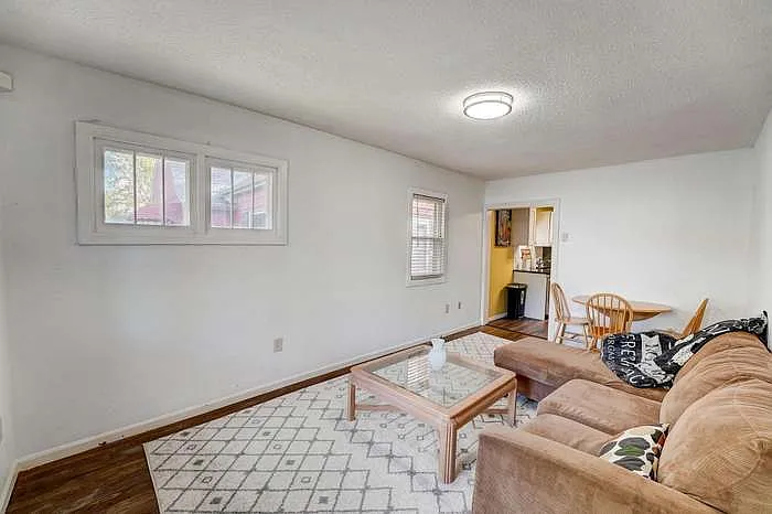 3510 Newton Ave N — Photo 3