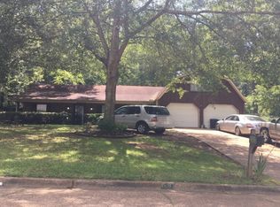 5142 Sycamore Dr, Jackson, MS 39212