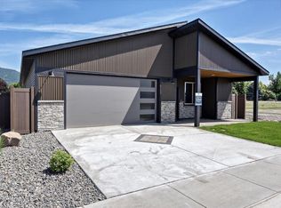 8703 W Hood St, Rathdrum, ID 83858