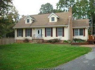 11325 Commanche Rd, Lusby, MD 20657